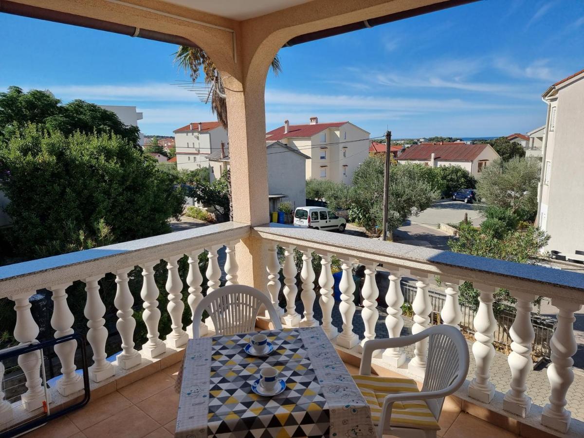 Apartments Harmony Novalja Exterior photo